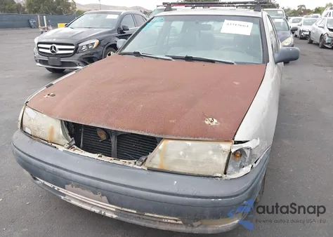 1998 Toyota Avalon Xls z USA, uszkodzony, nr VIN 4T1BF18B7WU253610